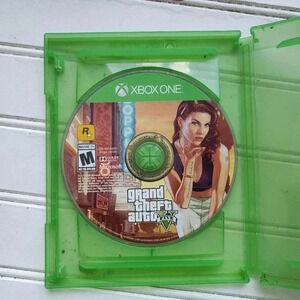 Gta 5 Xbox one Disc Only Grand Theft Auto V Microsoft 2014